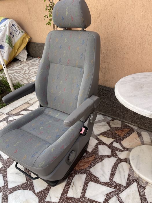 Scaun pasager Volkswagen T5 cu cotiere si incalzire impecabil pret 1000 lei