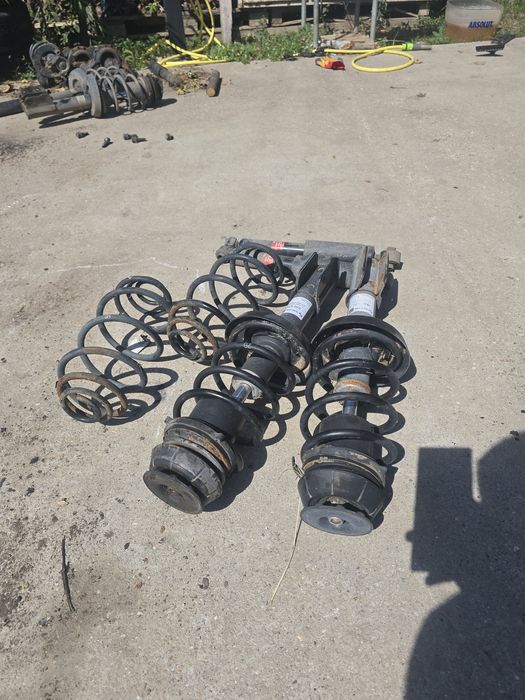 Kit set complet suspensie arcuri si amortizoare fata spate Opel Astra