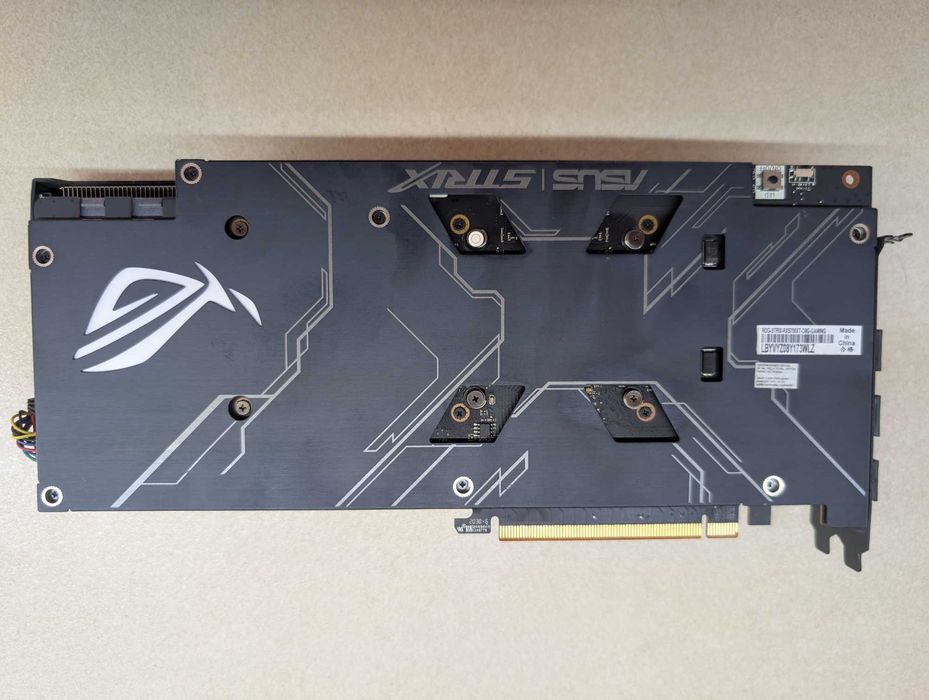 ASUS ROG STRIX RX 5700 XT gaming os 8GB