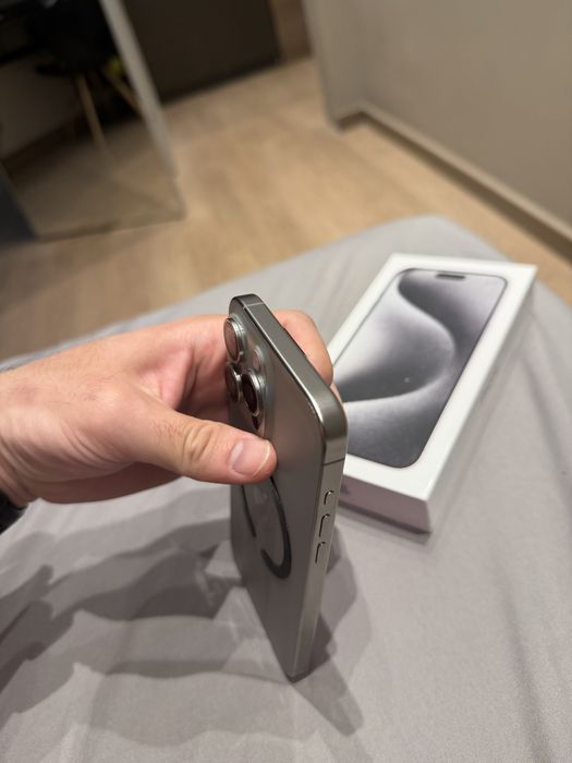 Продам iPhone 15 pro max 256 гб