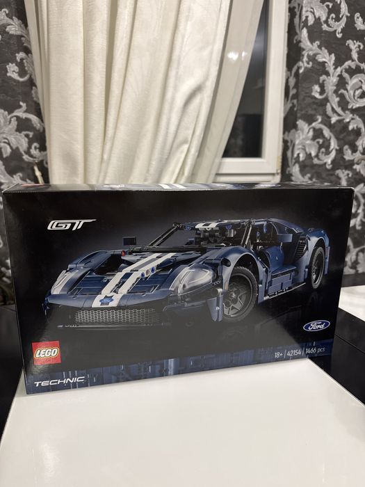 Lego Technic ford GT 42154