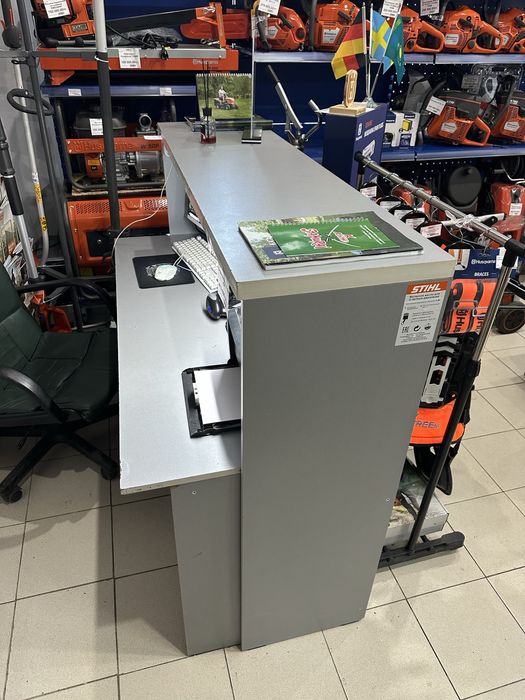 Продам ресепшен стол. Для магазина.