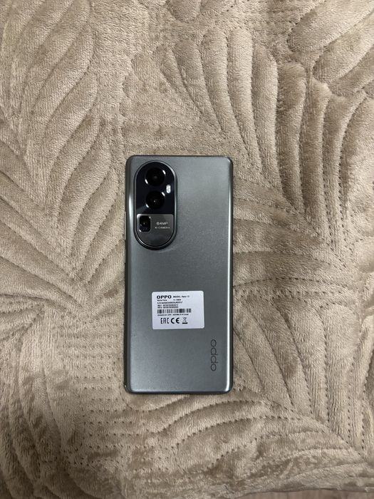 Oppo reno 10 5G.