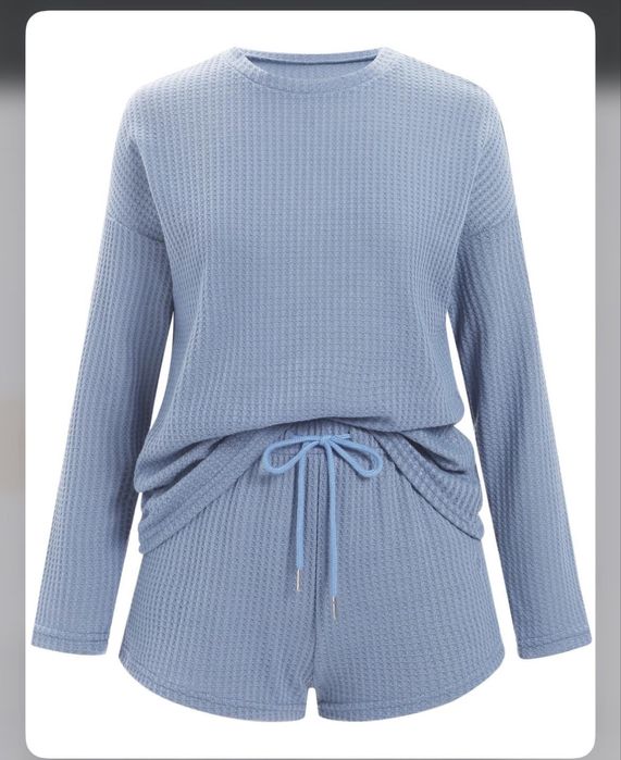 Дамски комплект.