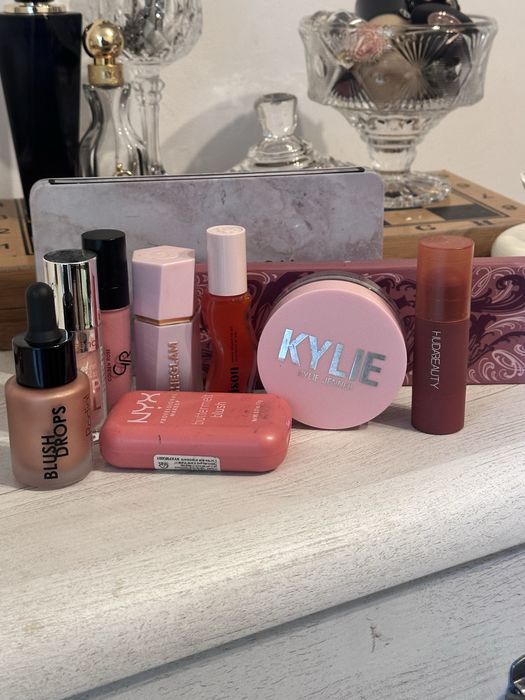 Huda Beauty, Kylie, Olaplex, Gisou, Sol de Janeiro, NYX, Got2Be
