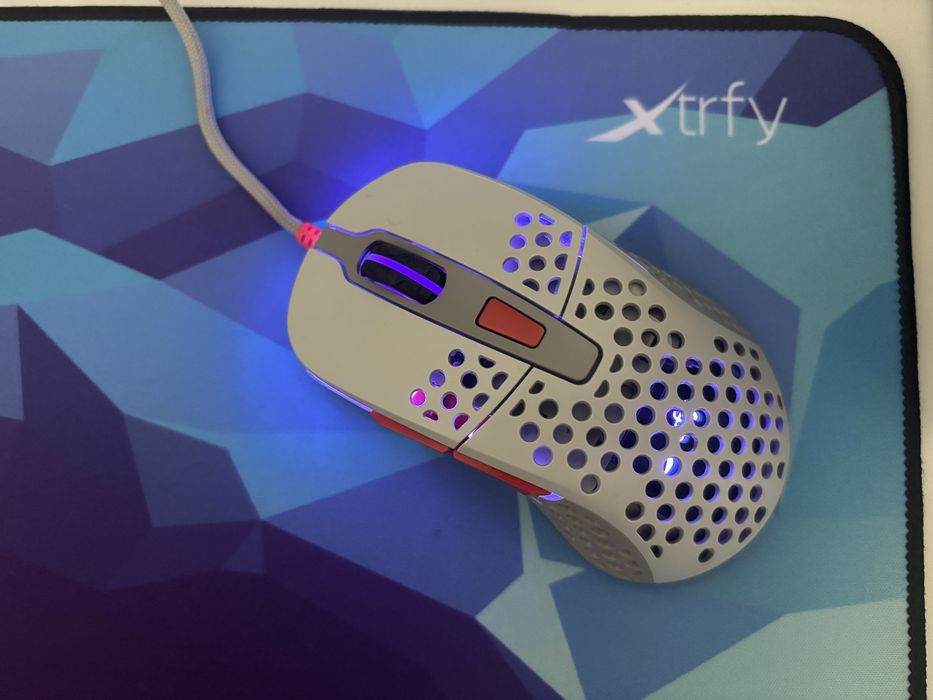 Tastatura Xtrfy K4 & Mouse M42 TKL  RGB Retro + Xtrfy Mousepad