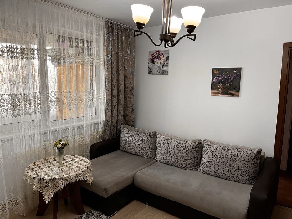 Vând apartament 2 camere 45mp mobilat si utilat (ca in poze)