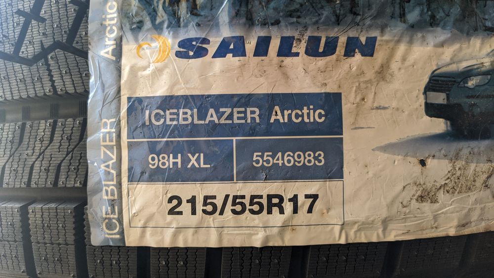 215/55R17 Sailun Arctic