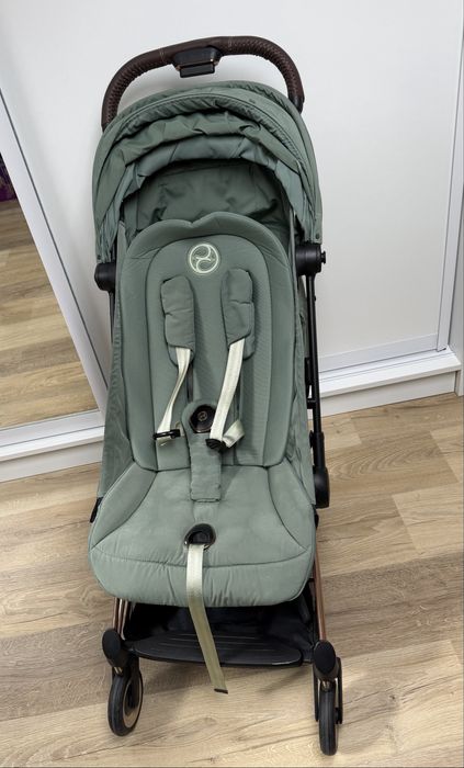 Carucior pentru calatorii Cybex Coya Rosegold / Leaf Green