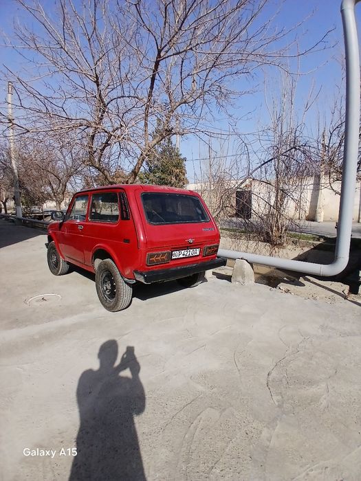 Нива Niva сотилади продаётся