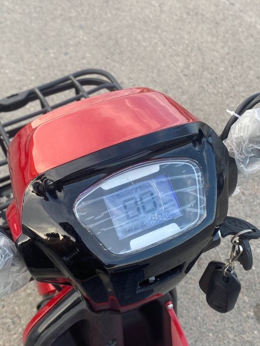 Электроскутер SK8