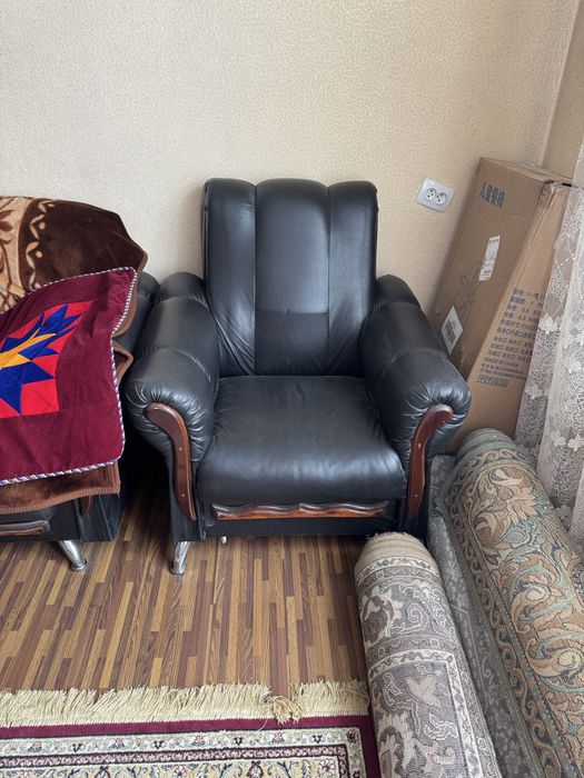 Диван и 2 кресла