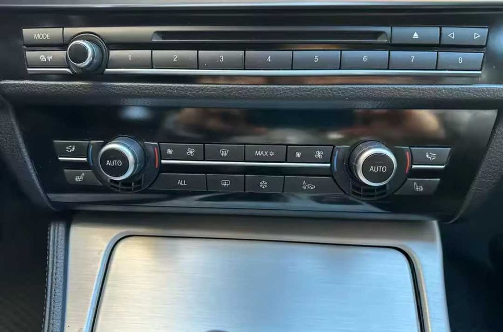 Бутони за управлението на климатика БМВ BMW F10/F11 F06 F12 F13 F01