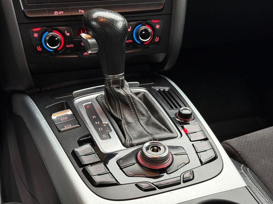 Audi A5 Coupé Audi A5 2.0TFSI QUATTRO // Vindem in Rate Avans Zero cu Buletinul //