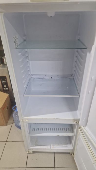 Продаю холодильник
