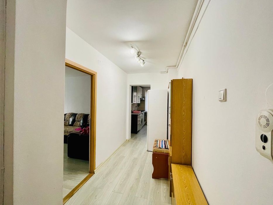 2 cam rahovei/milea etaj 1 decomandate