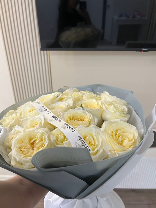 Продаю розы только раскрылись