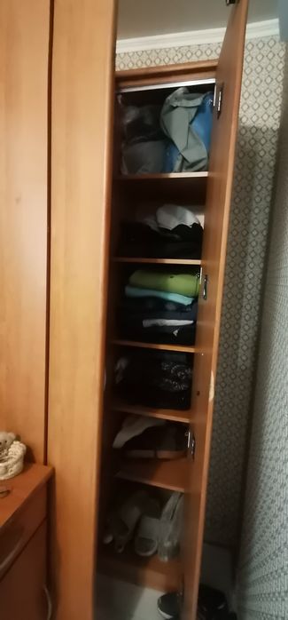 Угловой шкаф в прихожую