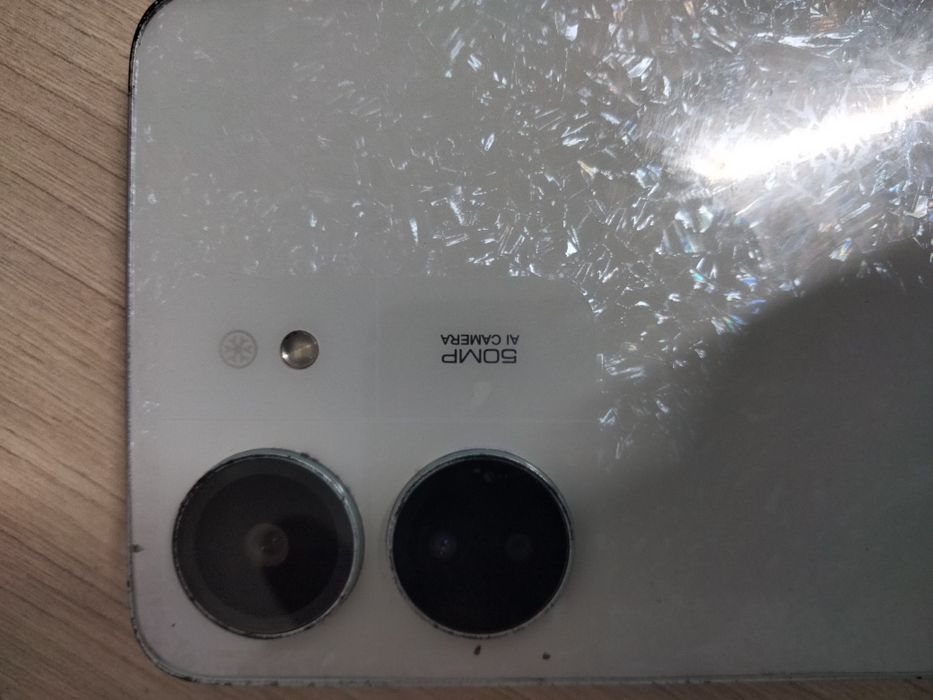 Телефон сатылады