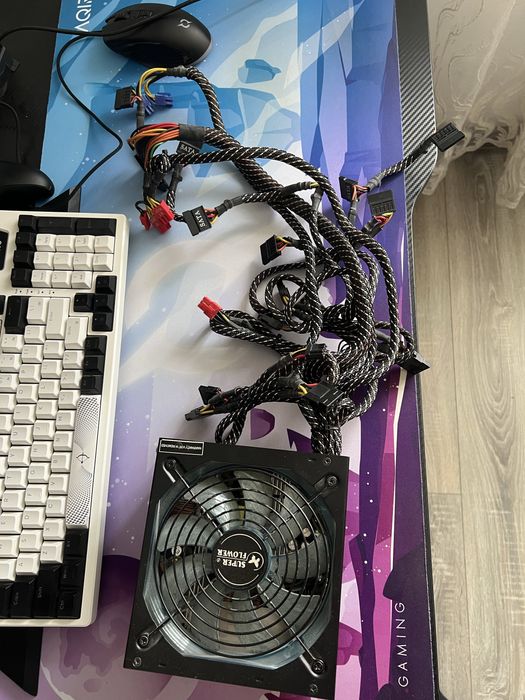 Sursa alimentare pc Super Flower