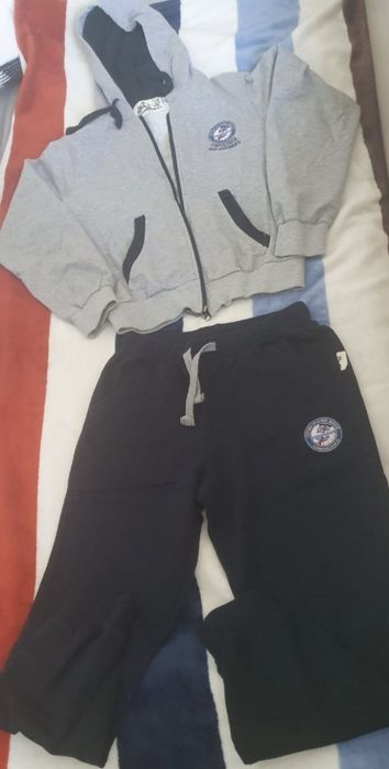 Дрехи за дете , дънки, панталони, полувер, анцуг, тениска