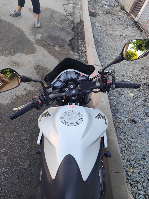 Vând Motocicleta Honda cb 1000r