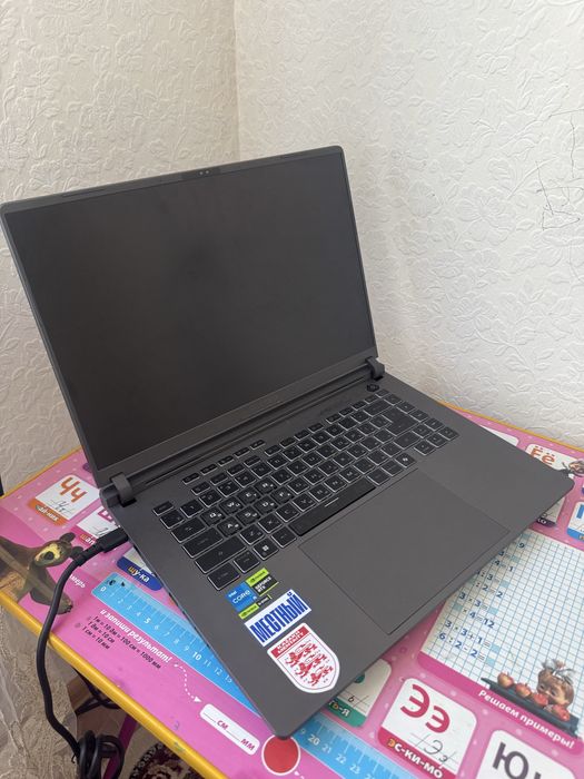 Asus rog strix g16