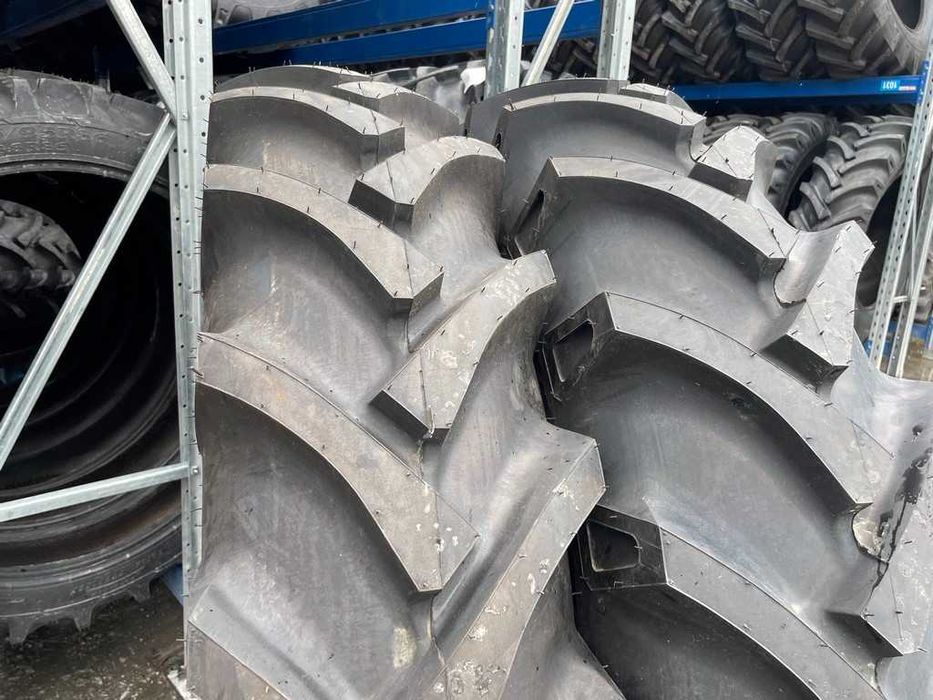 Cauciucuri noi 14.00-38 cu 8 pliuri pentru tractor U650 marca BKT
