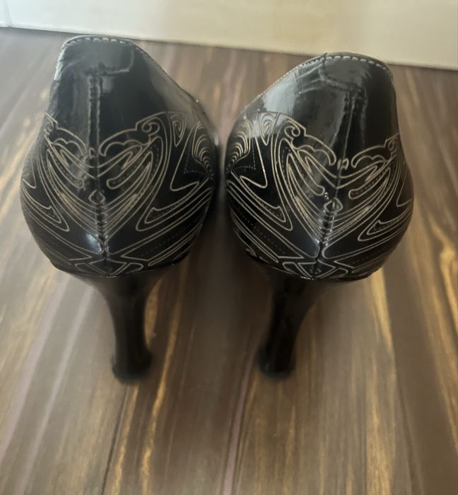 Продам красивые туфли