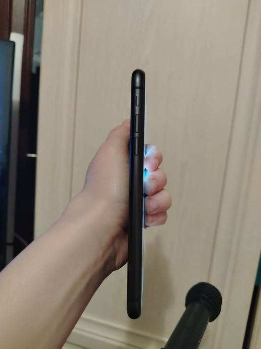 Iphone 11  срочно
