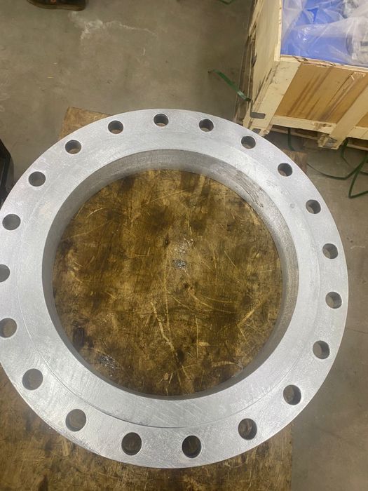 Продам воротниковые фланцы