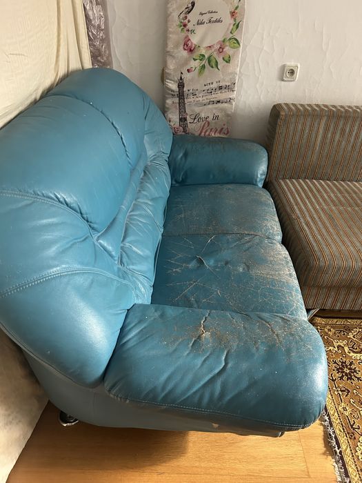 Даром отдам 2 дивана