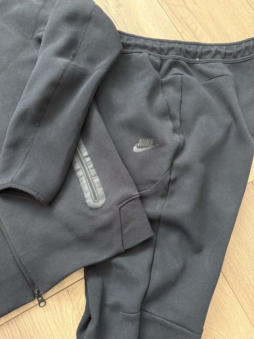 Оригинален мъжки екип Nike Tech черен