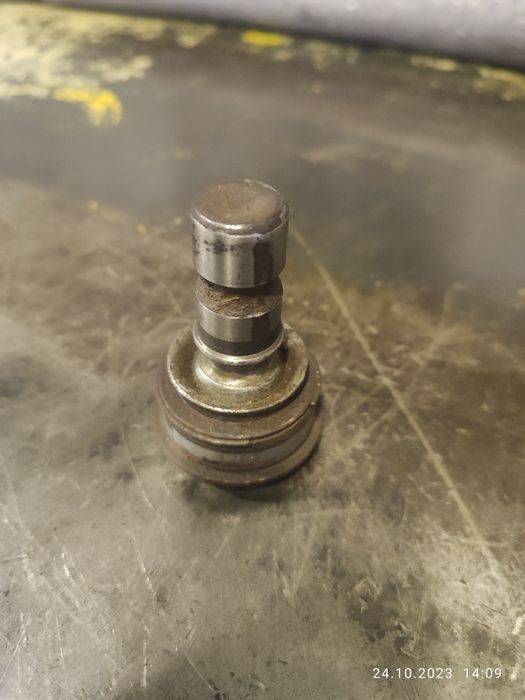 Рычаг Nissan Tiida оригинал