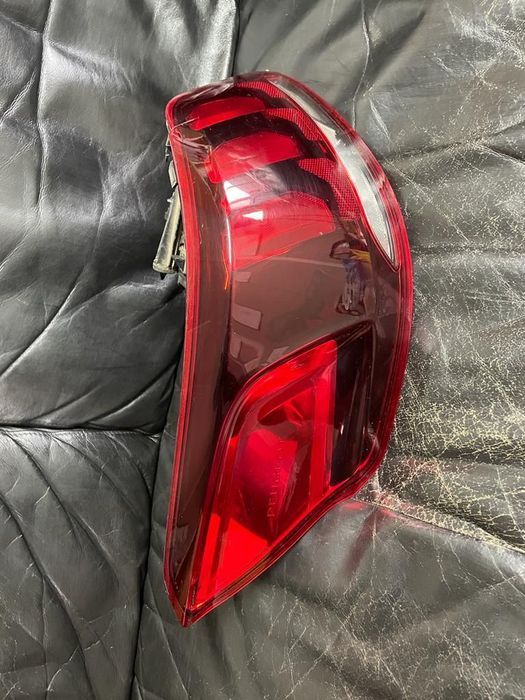 lampa stop stanga peugeot 301 2012-2018
