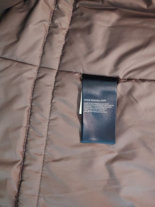 Зимно яке с качулка Tomy Hilfiger( L)