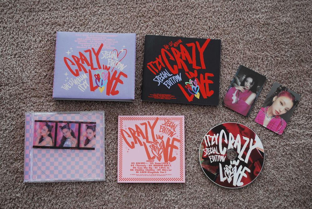 Kpop албуми - ITZY, BTS