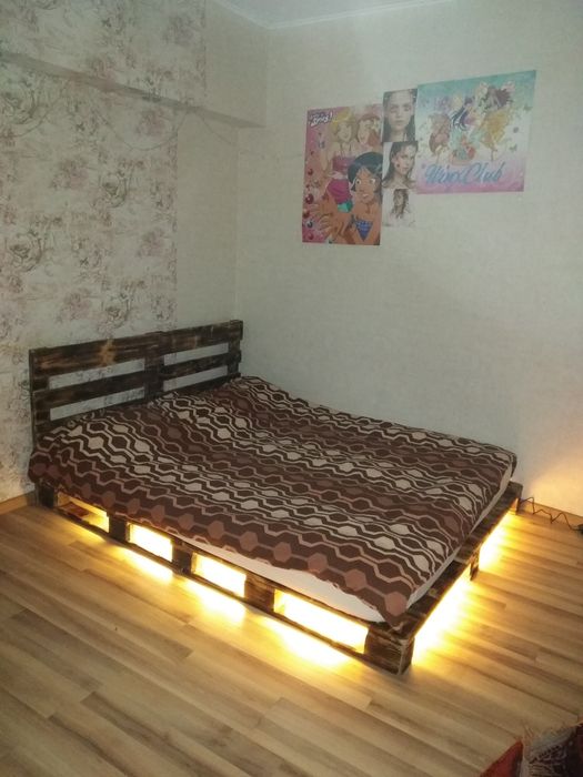 Кровать из паллет