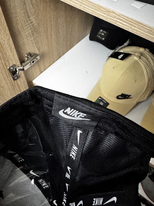 Caciula nike adidas