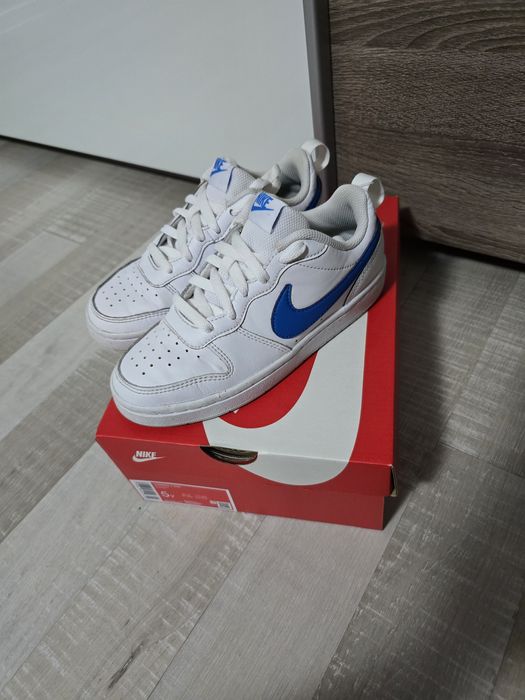 Nike court borough бели,кожени маратонки 35.5н.