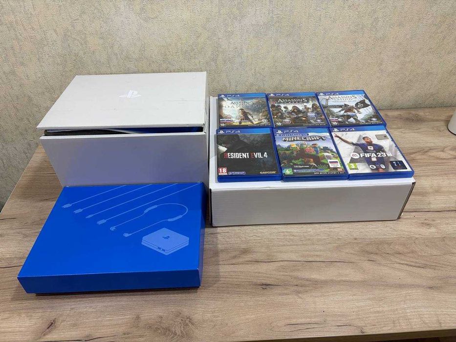 PlayStation 4PRO 1TB+VR+2 джойстика+2 move-контроллера+6 дисков