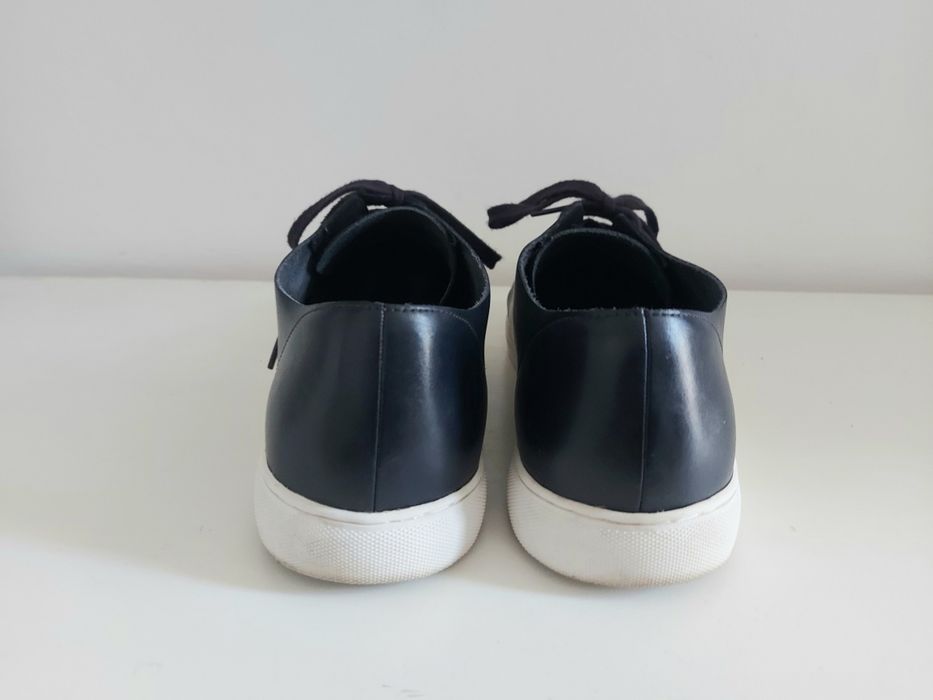 Emporio Armani ,46 номер стелка 30см, кожени , летни.