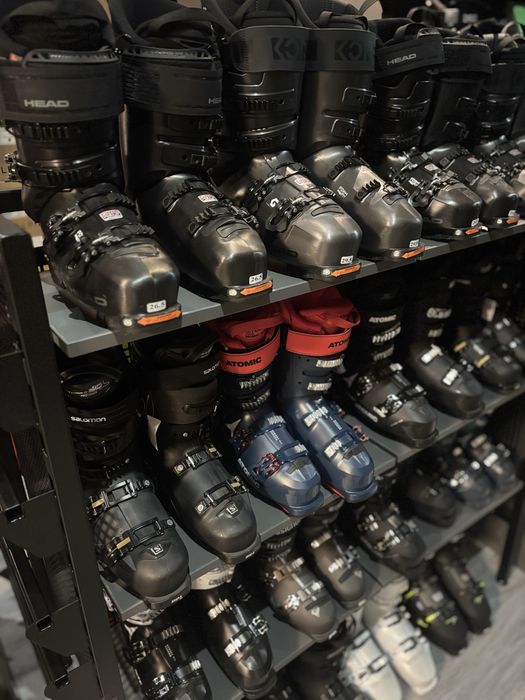 Echipamente schi noi si second Hand