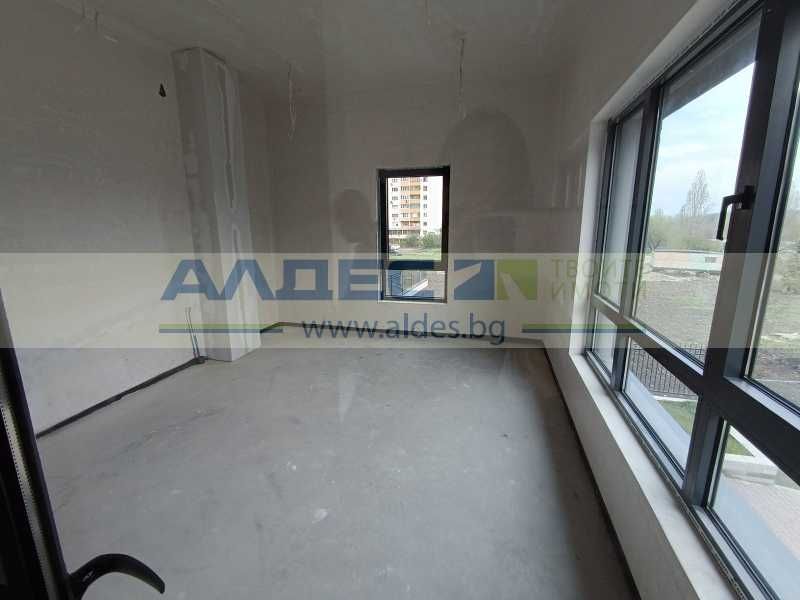 Дава се под наем Магазин в София, Люлин 10 - 724 кв.м за 6950 € - Снимка #4