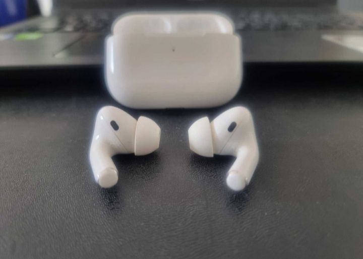 Наушник сатылады