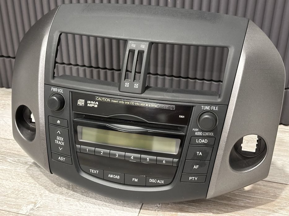 Магнитола RAV-4 штатная