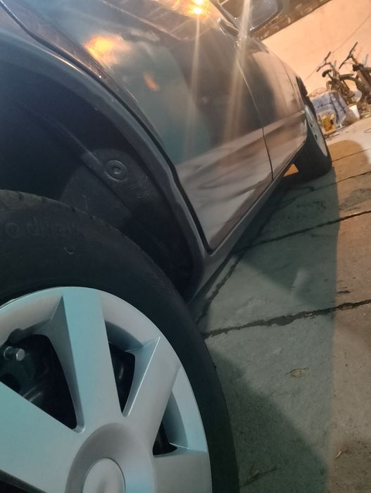 Продам машину  состояние сел поехал