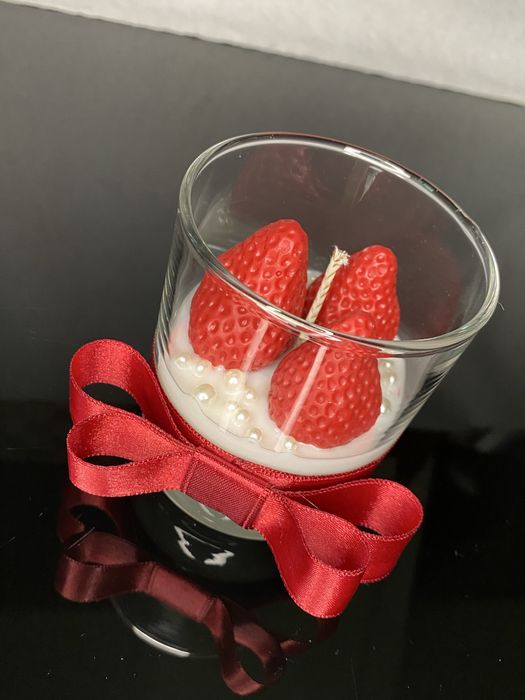 Соева свещ BERRY KISS