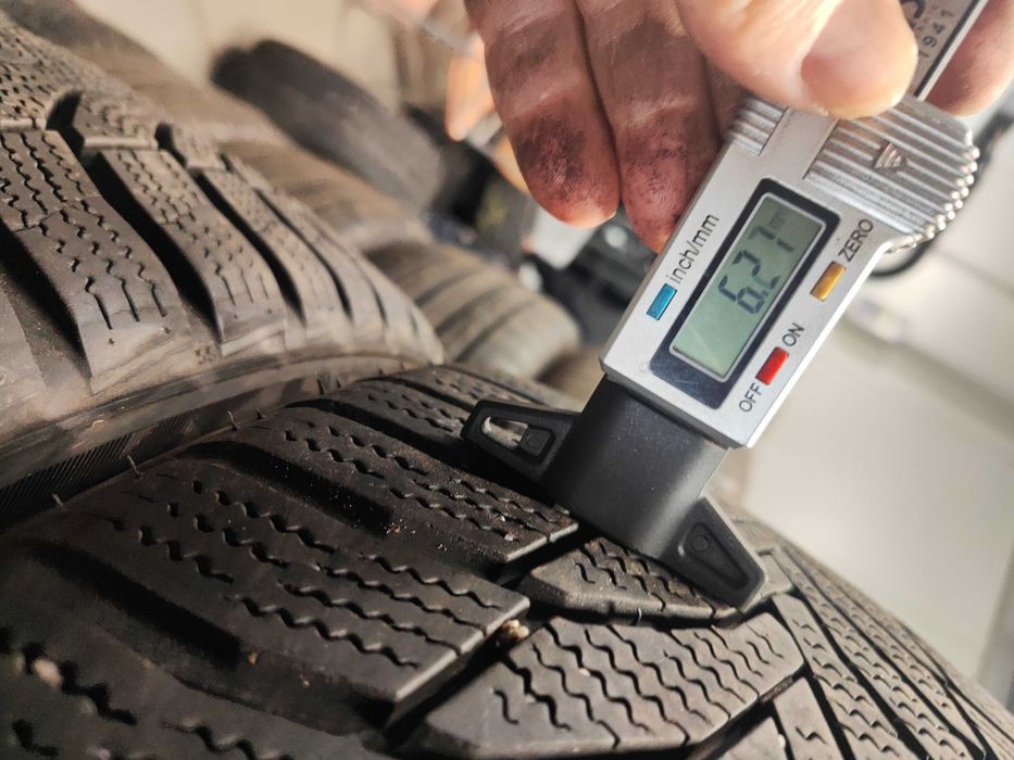 4бр.зимни гуми 225/45/17 Nexen