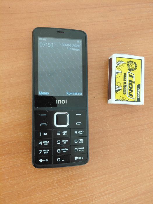 Телефон простой почти новый